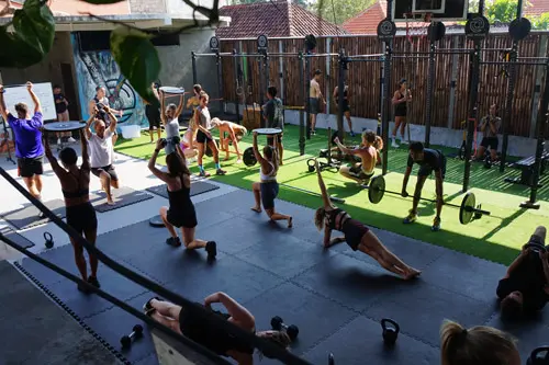 Cari Surf Camp Guests training in a group at 360Move Uluwatu.
